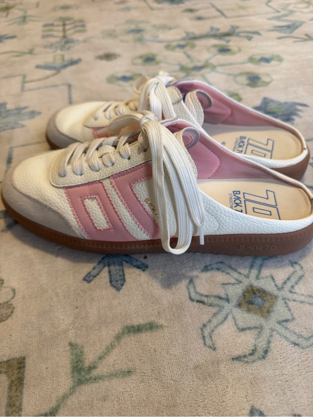 Back 70 Mule Sneakers in White and Pink